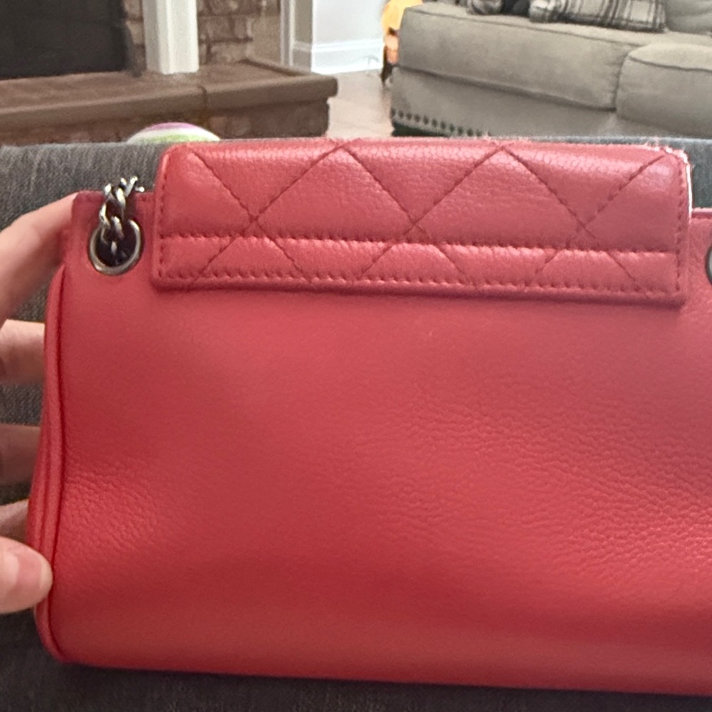 Pre owned Chanel Red caviar leather accordion shoulder bag - Picture 5 of 12